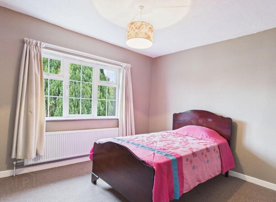 The Green, Holycross, Holycross, E41R250