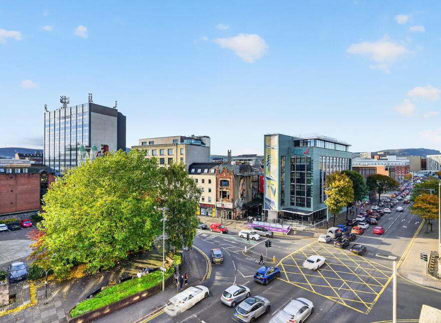 89 Queens Square, Belfast, BT1 3FF