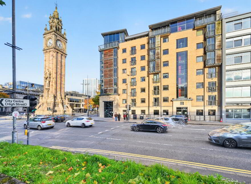 89 Queens Square, Belfast, BT1 3FF