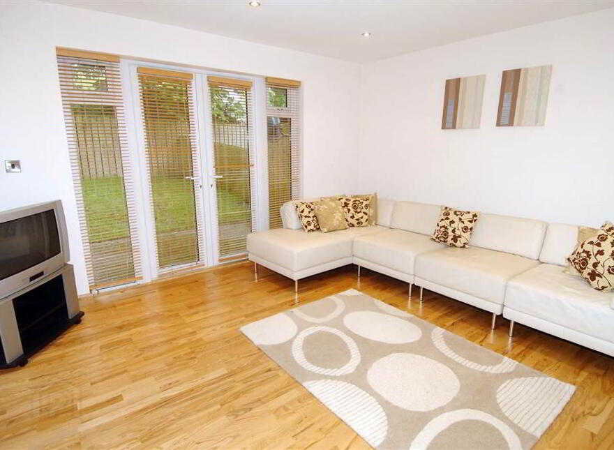 12B Annadale Avenue, Belfast, BT7 3JH