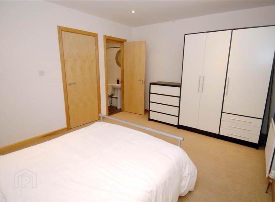12B Annadale Avenue, Belfast, BT7 3JH