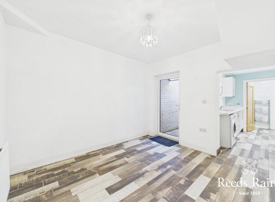 62 Omeath Street, Woodstock Road, Belfast, BT6 8ND