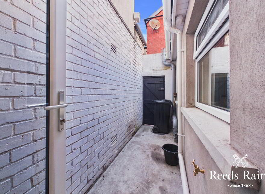 62 Omeath Street, Woodstock Road, Belfast, BT6 8ND