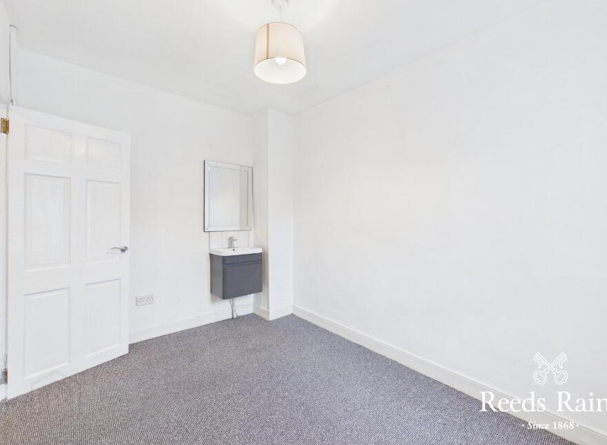 62 Omeath Street, Woodstock Road, Belfast, BT6 8ND