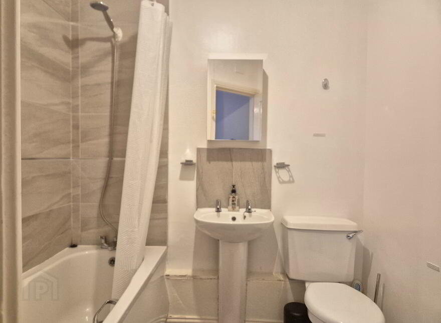 2 Foyleview Apartments, Strand Road, Derry, BT48 7NS