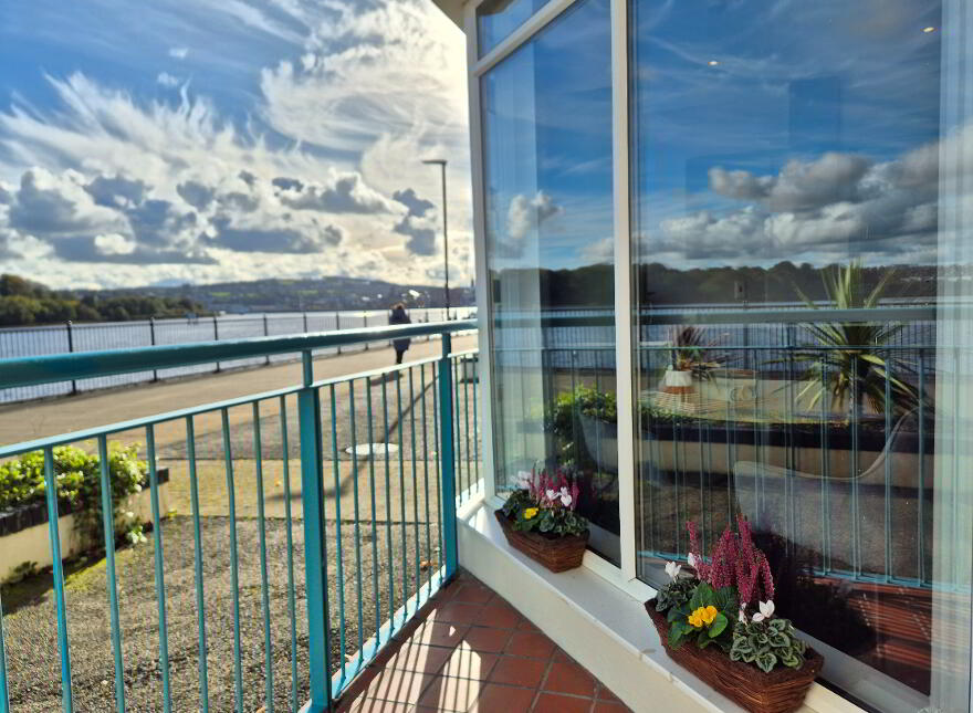 2 Foyleview Apartments, Strand Road, Derry, BT48 7NS
