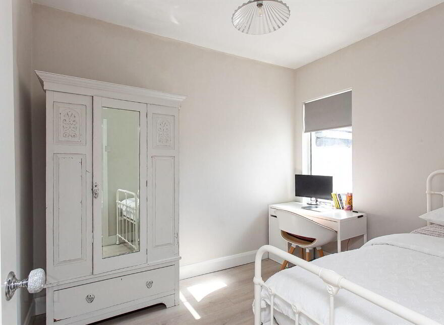 14 Surrey Street, Belfast, BT9 7FS