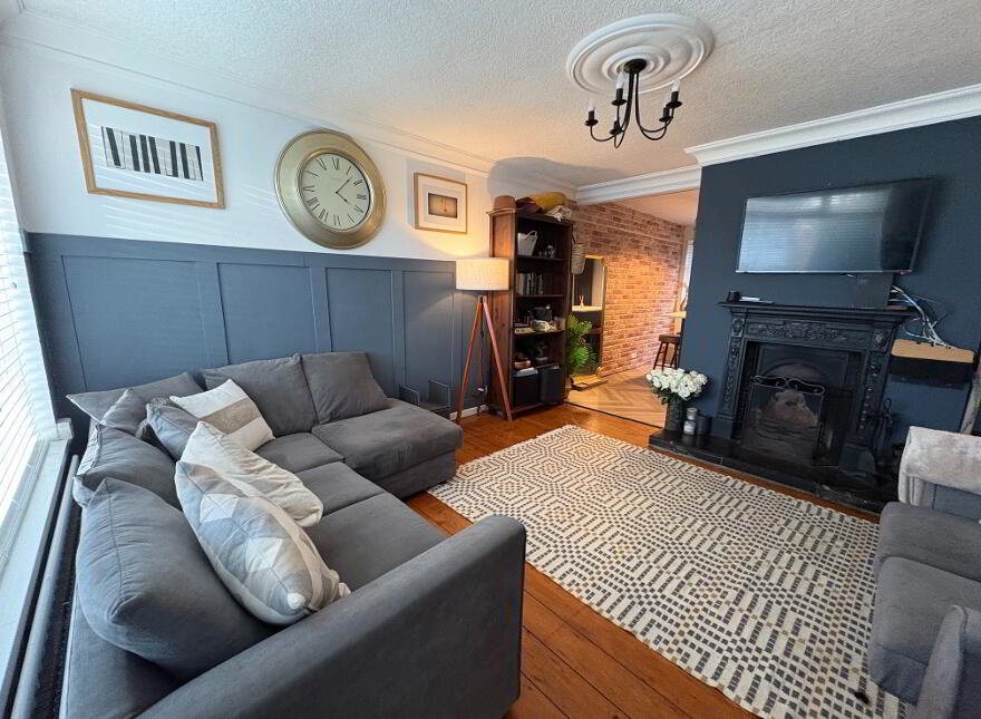 44 Woodbreda Drive, Saintfield Road, Belfast, BT8 7HZ