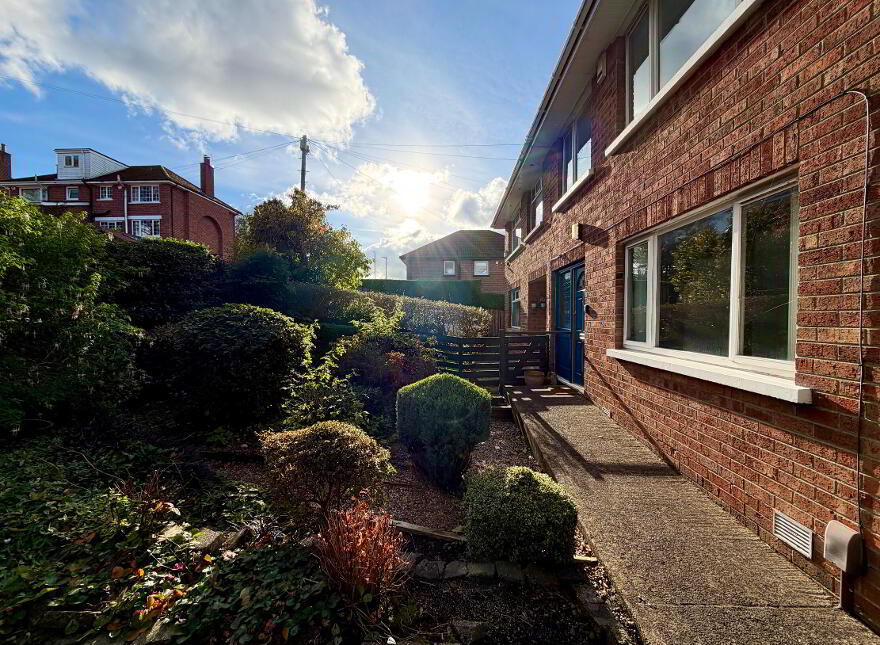 4 Martinville Park, Belfast, BT8 7JH
