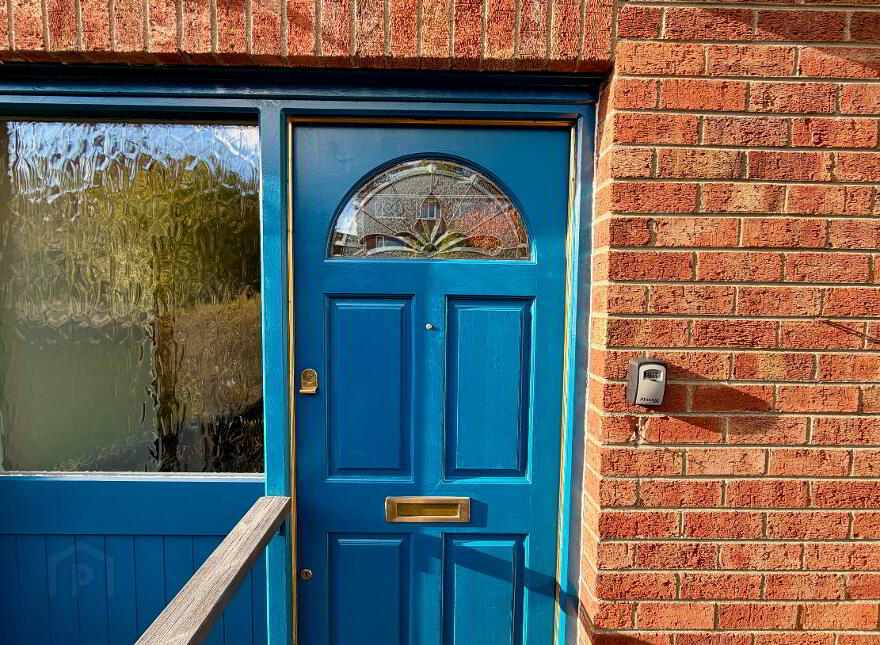 4 Martinville Park, Belfast, BT8 7JH