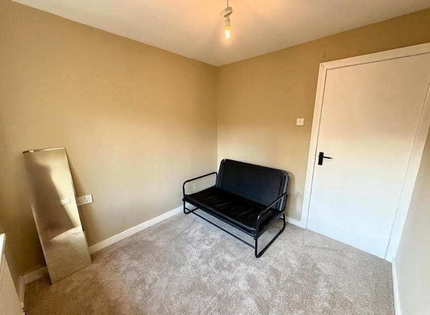 4 Martinville Park, Belfast, BT8 7JH