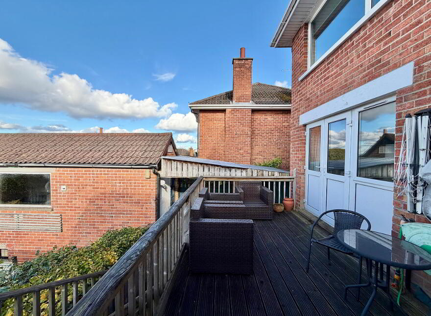 4 Martinville Park, Belfast, BT8 7JH