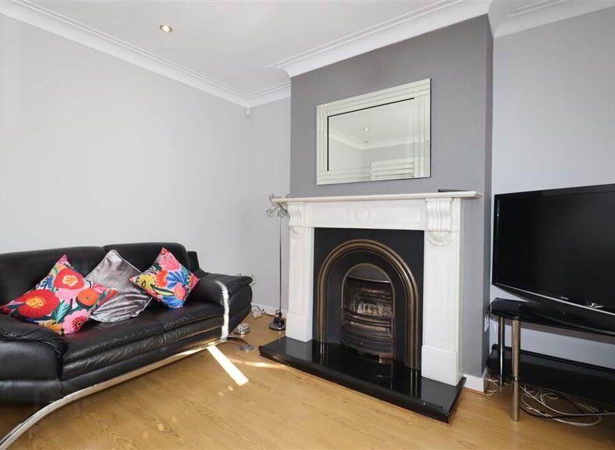 5 Beechdene Drive, Lisburn, BT28 3LY