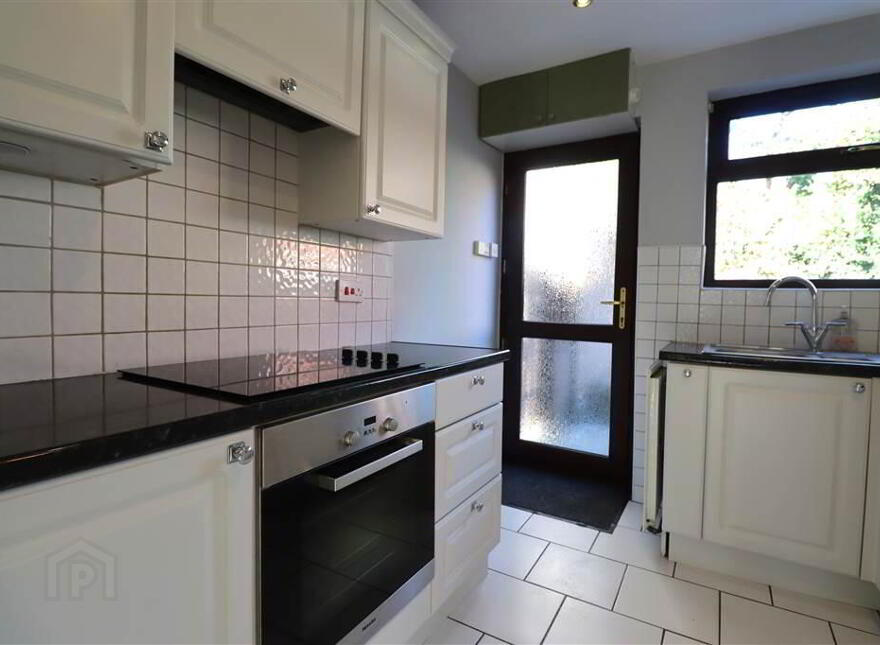 5 Beechdene Drive, Lisburn, BT28 3LY