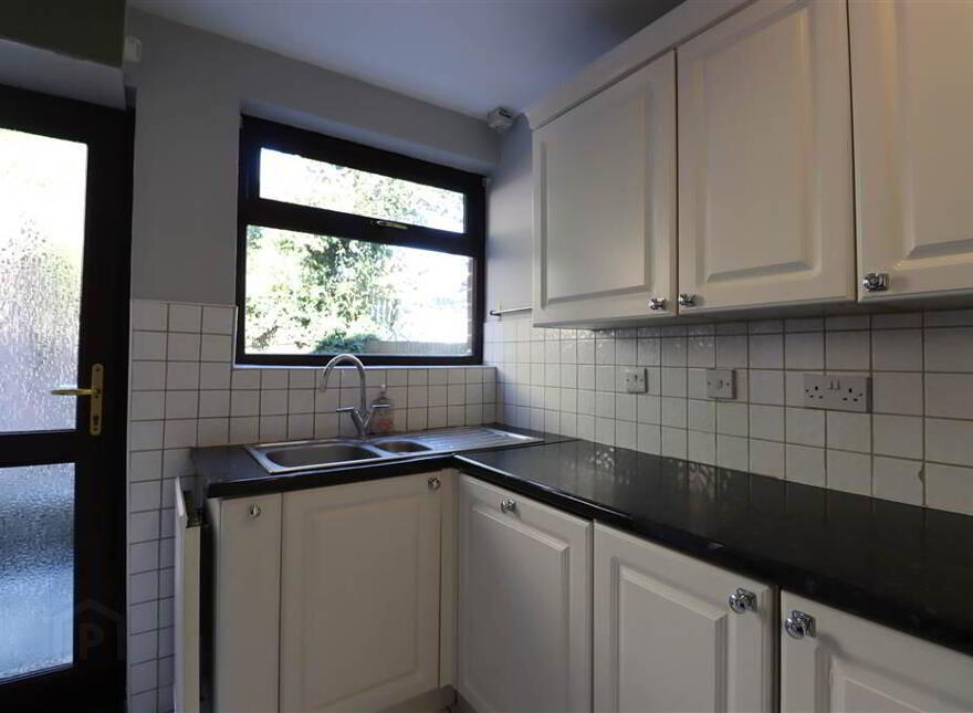 5 Beechdene Drive, Lisburn, BT28 3LY
