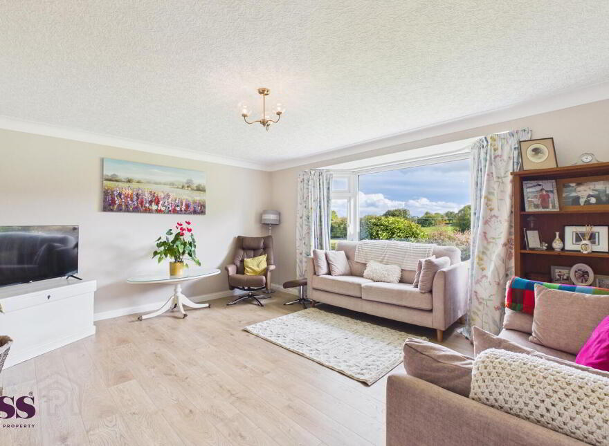 18 Brentwood Park, Richhill, BT61 9JG