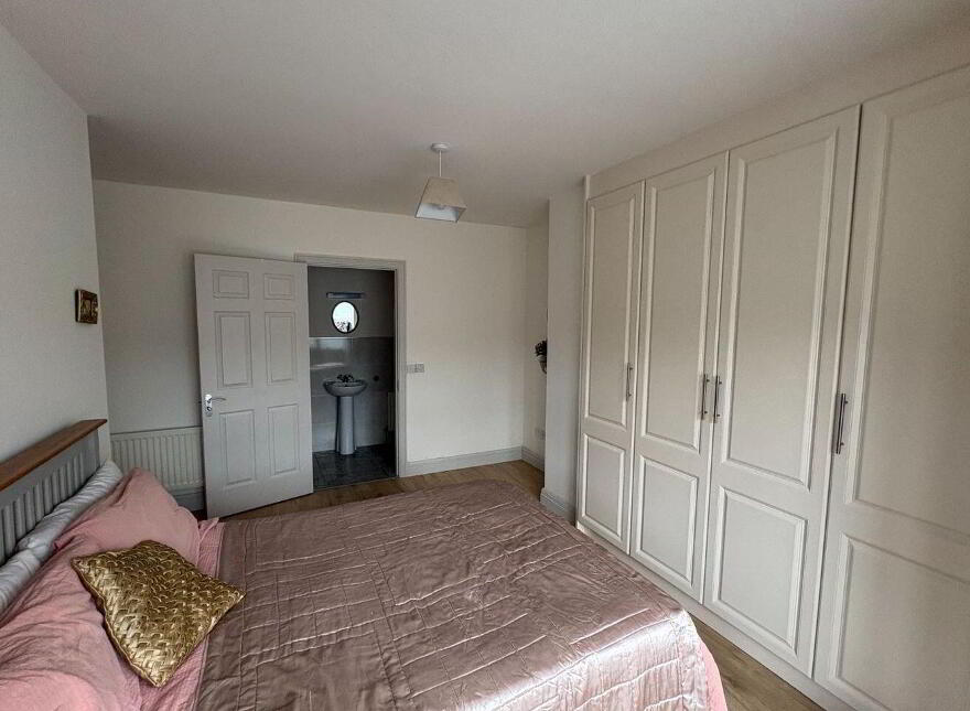 42 O'Carolan's Court, Kilronan, Ballyfarnon, F52EK03