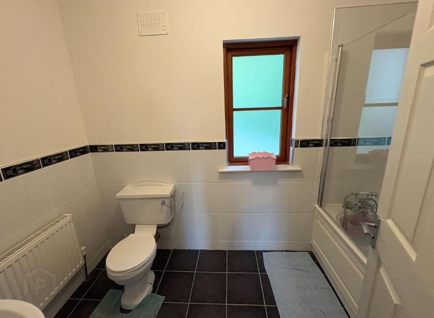 42 O'Carolan's Court, Kilronan, Ballyfarnon, F52EK03