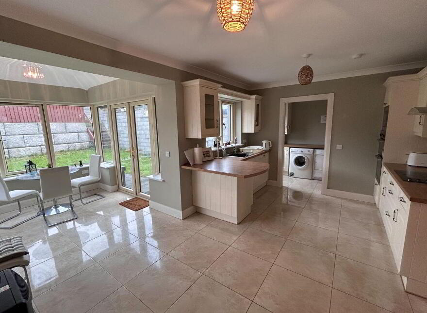 63 Dealg Bán, Ladysbridge, P25R284