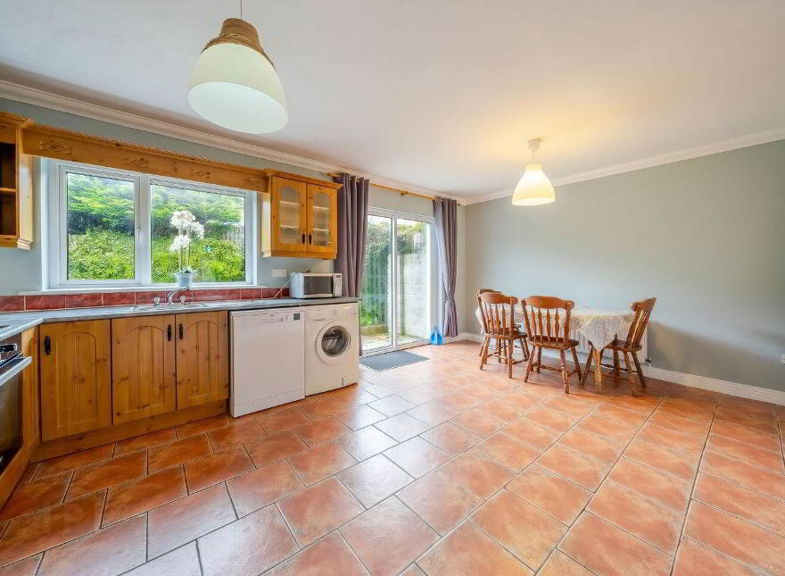 19 Rossmór, Pontoon Road, Castlebar, F23D584
