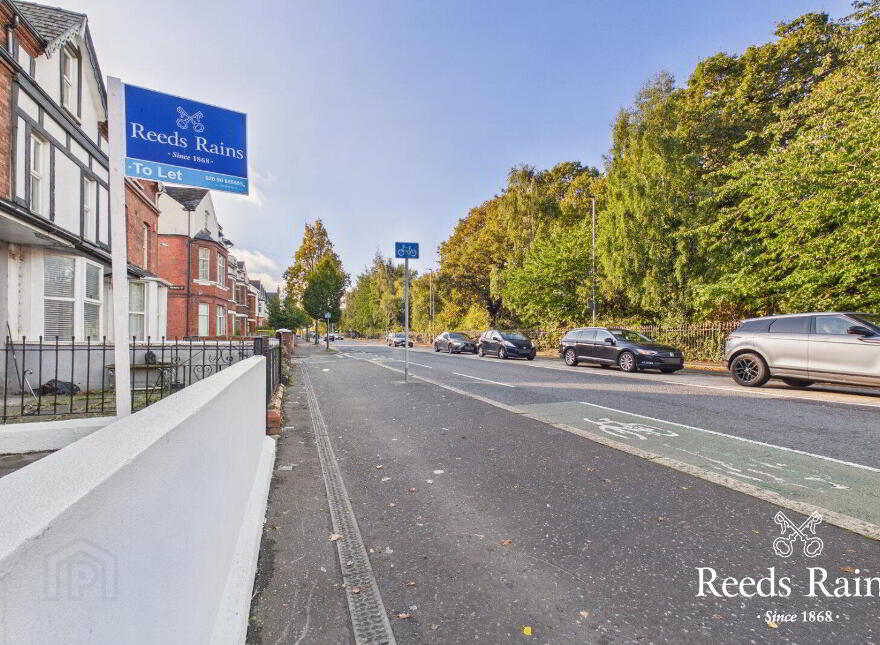 204 Ravenhill Road, Belfast, BT6 8EF
