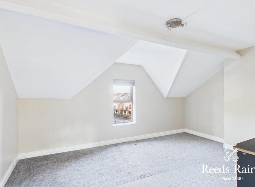 204 Ravenhill Road, Belfast, BT6 8EF