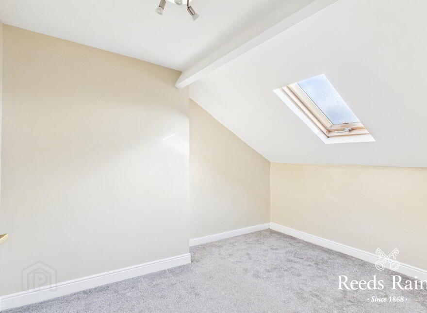 204 Ravenhill Road, Belfast, BT6 8EF