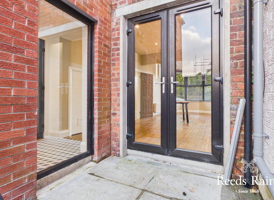204 Ravenhill Road, Belfast, BT6 8EF