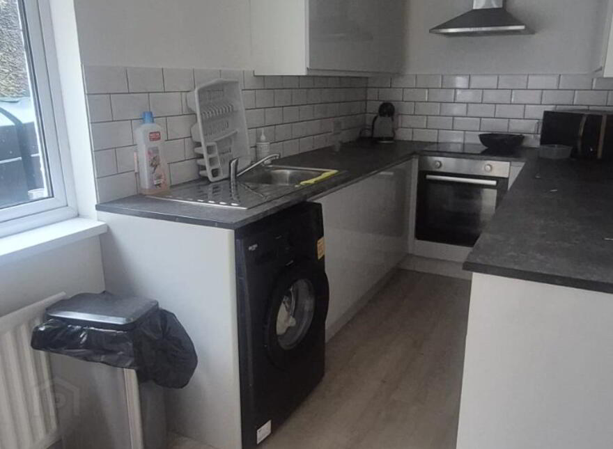 2 Victoria Avenue, Belfast, BT4 1QY