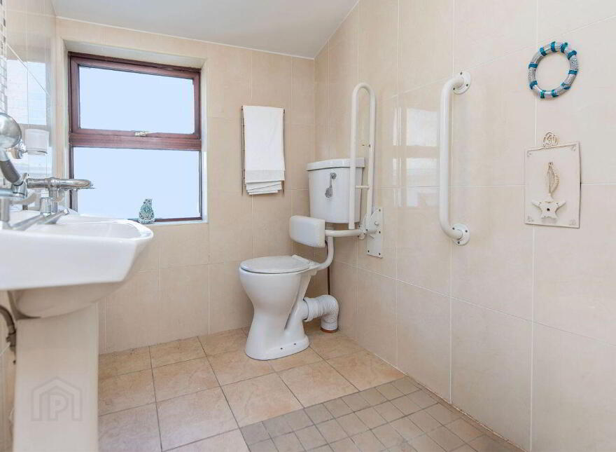Glenorney, Upper Galway City Centre, Galway City Centre, H91X00K
