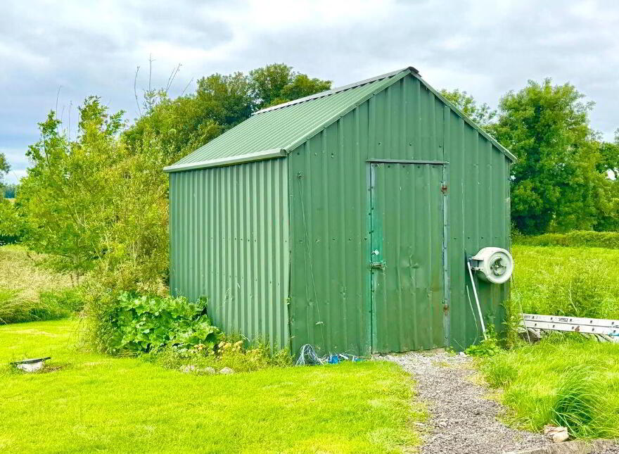 Coolaleena, Glasson, The Pigeons, N37X097
