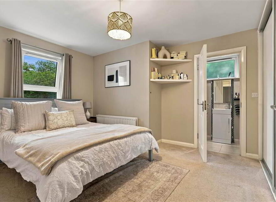 241d Saintfield Road, Belfast, BT8 6PS