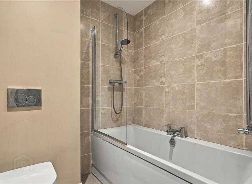 241d Saintfield Road, Belfast, BT8 6PS
