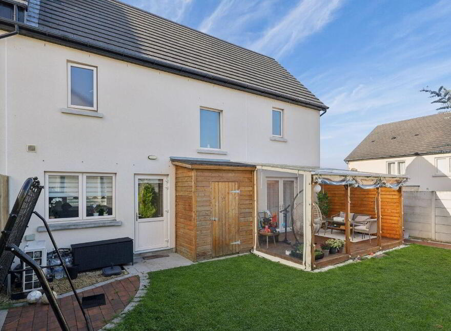 24 Whitethorn Lawn, Naas, W91RH6E