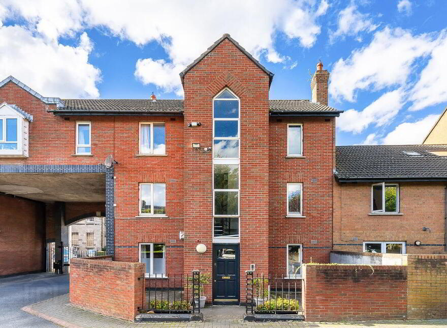 16 Kings Inns Court, Phibsborough, Phibsborough, D07