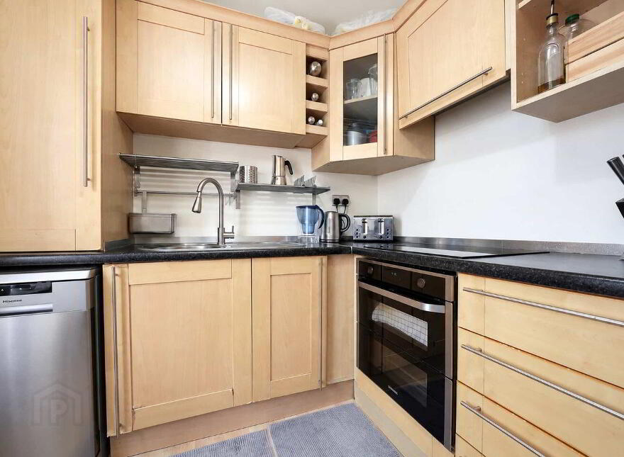 16 Kings Inns Court, Phibsborough, Phibsborough, D07