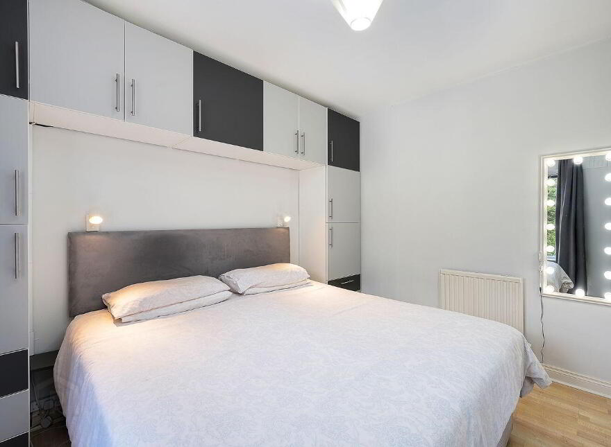 16 Kings Inns Court, Phibsborough, Phibsborough, D07