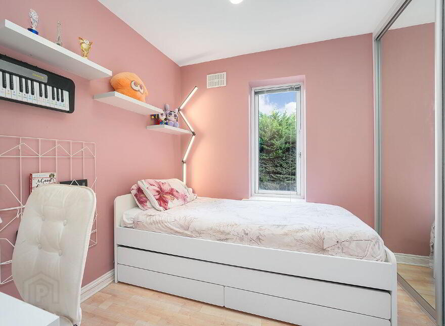 16 Kings Inns Court, Phibsborough, Phibsborough, D07