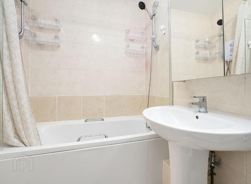 16 Kings Inns Court, Phibsborough, Phibsborough, D07