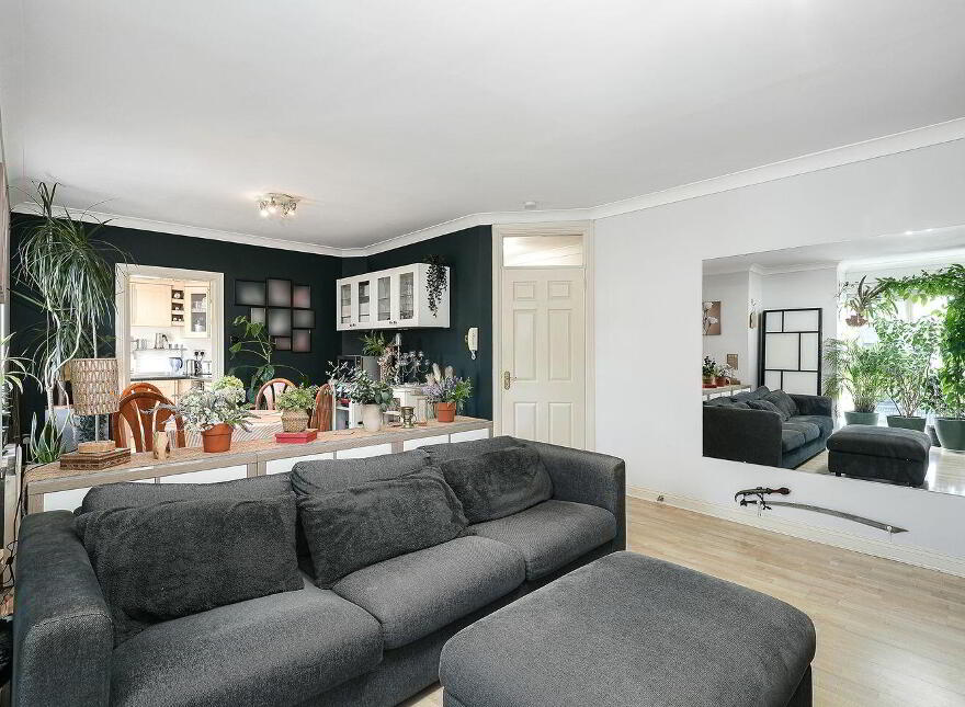 16 Kings Inns Court, Phibsborough, Phibsborough, D07