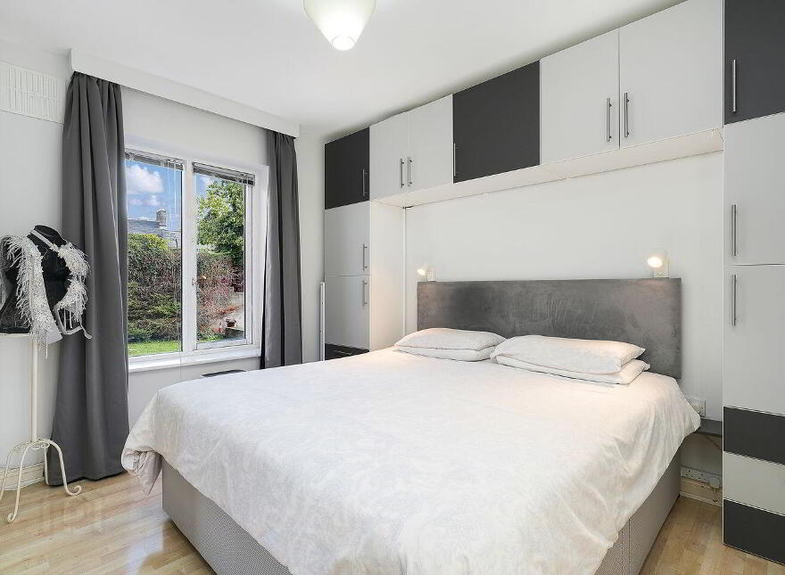 16 Kings Inns Court, Phibsborough, Phibsborough, D07