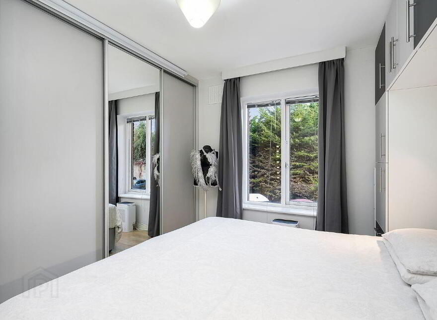 16 Kings Inns Court, Phibsborough, Phibsborough, D07