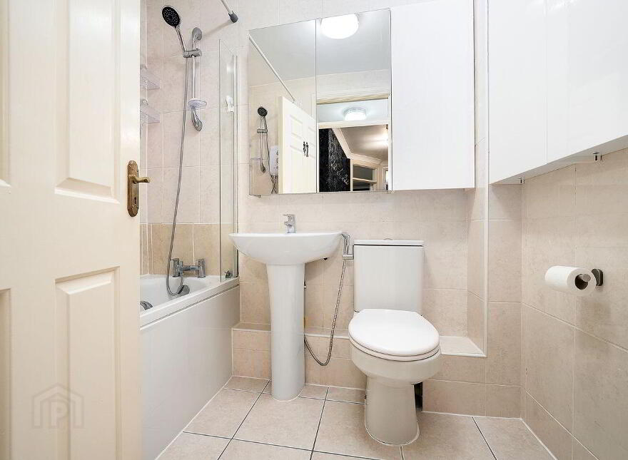 16 Kings Inns Court, Phibsborough, Phibsborough, D07