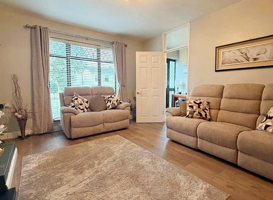 90 Meadowview Grove, Hillcrest, Lucan, K78R5P1
