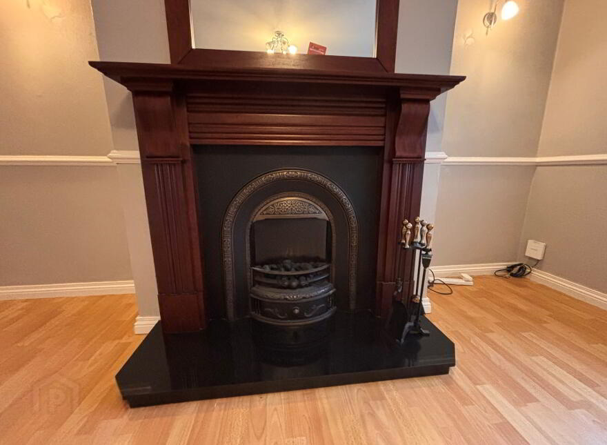 33 Teconnaught Road, Downpatrick, BT30 8QB