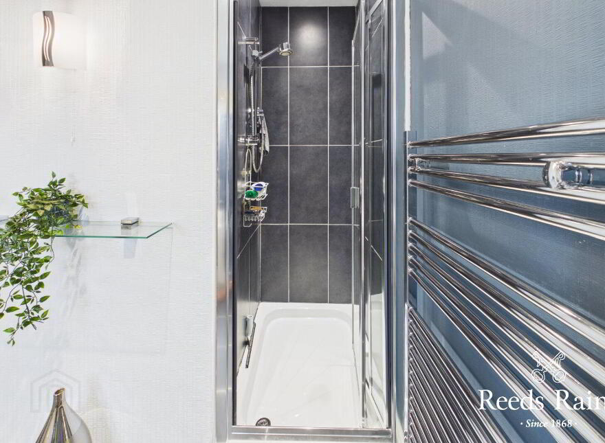 35 Hampton Park, Bangor, BT19 7GL