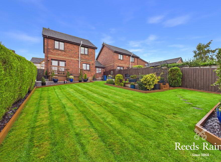 35 Hampton Park, Bangor, BT19 7GL