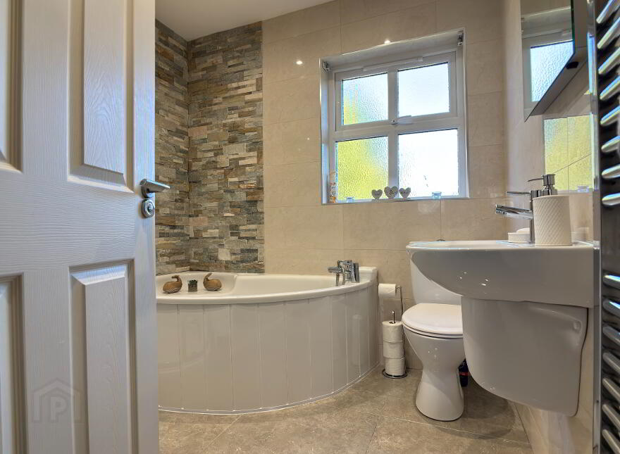 24 Taughrane Lodge, Dollingstown, BT66 7UH