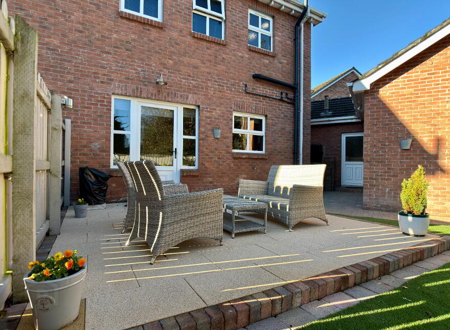 24 Taughrane Lodge, Dollingstown, BT66 7UH