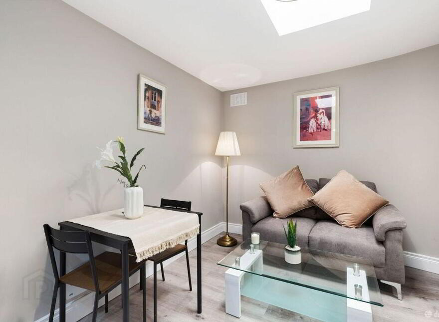 South Circular Road, Rialto, Rialto, D08DXR7